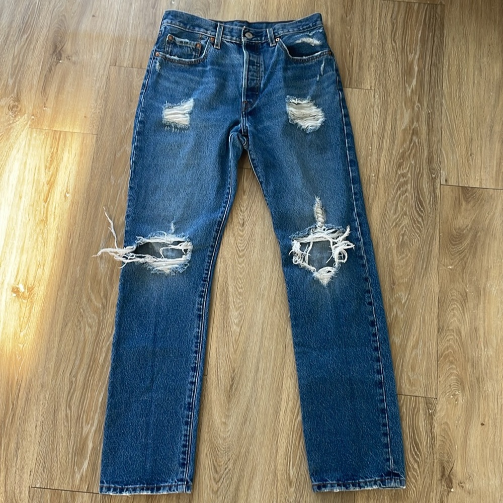 Levi’s Women 501 Distressed High Rise Straight Leg Jeans Size W28/ L32 - Picture 2 of 7